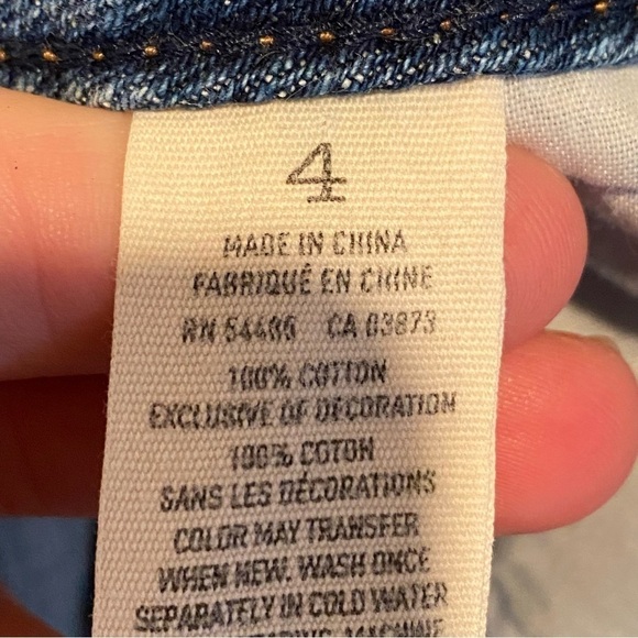 American Eagle Cuffed Shorts Womens Denim Blue Distressed 4” Inseam Size 4 - Picture 4 of 6